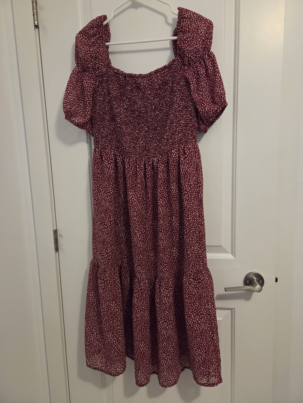 Smocked Puff Sleeve Midi Dress in Burgundy Speckle - Small